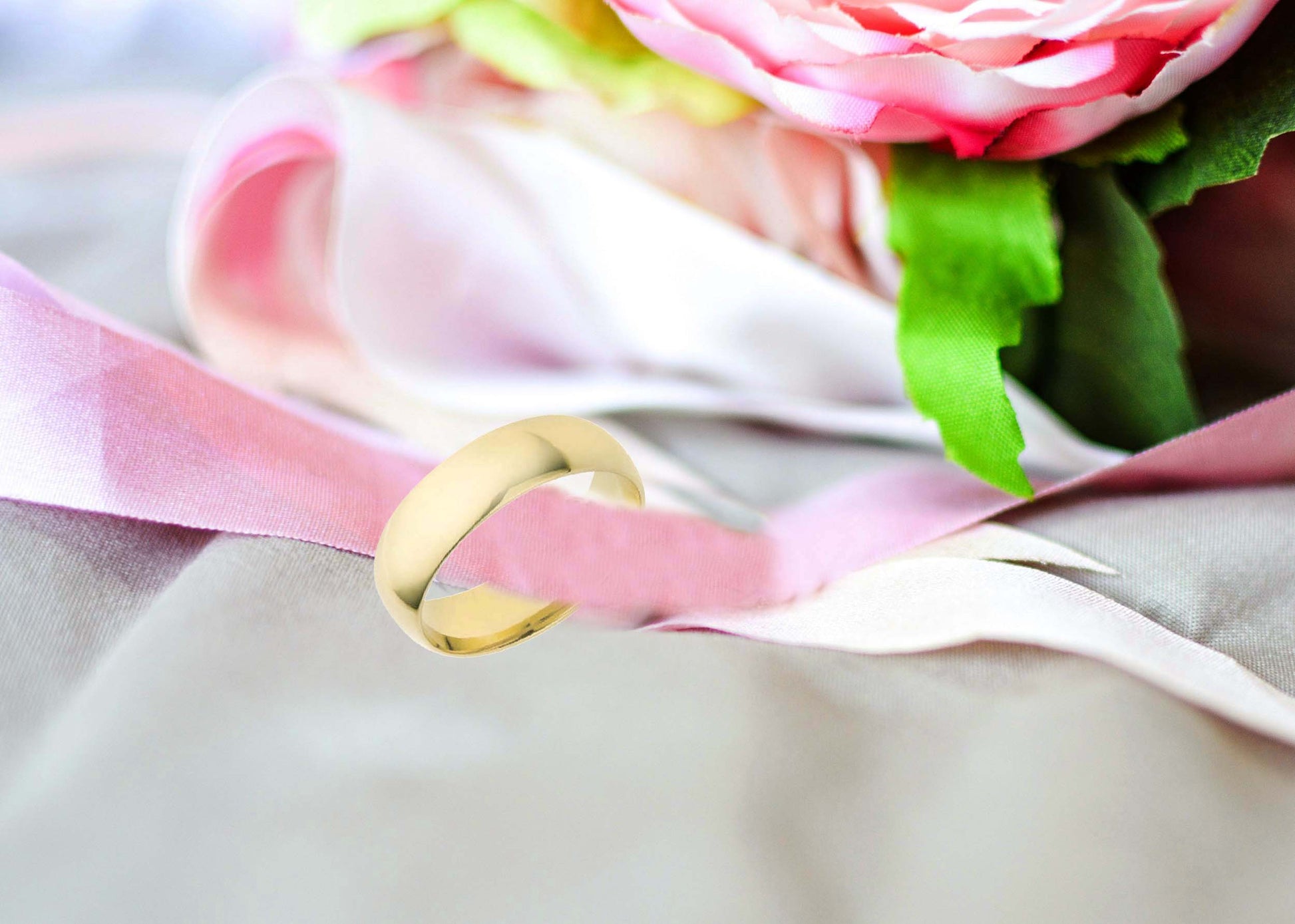 10K Solid 6MM Plain Gold Wedding Band For Men and Women Mauli Jewels