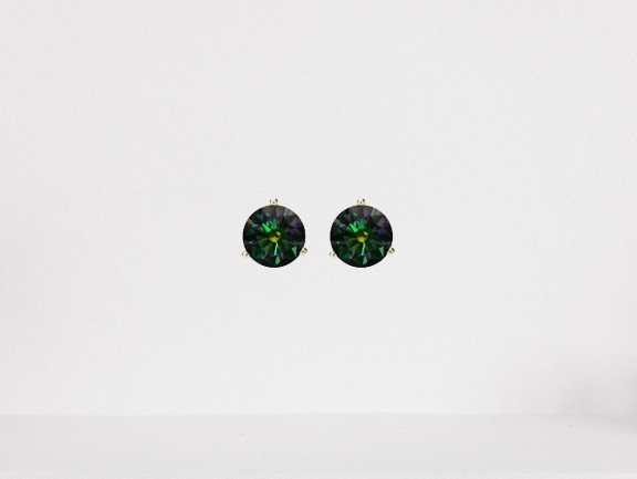 Rainbow Green Moissanite Screwback Stud Earrings in 14K Gold | GRA Certified D-VVS1